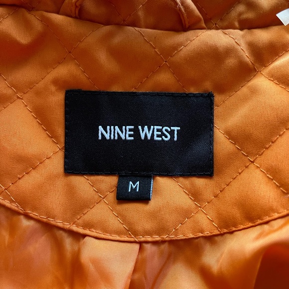 Vest - Picture 4 of 5